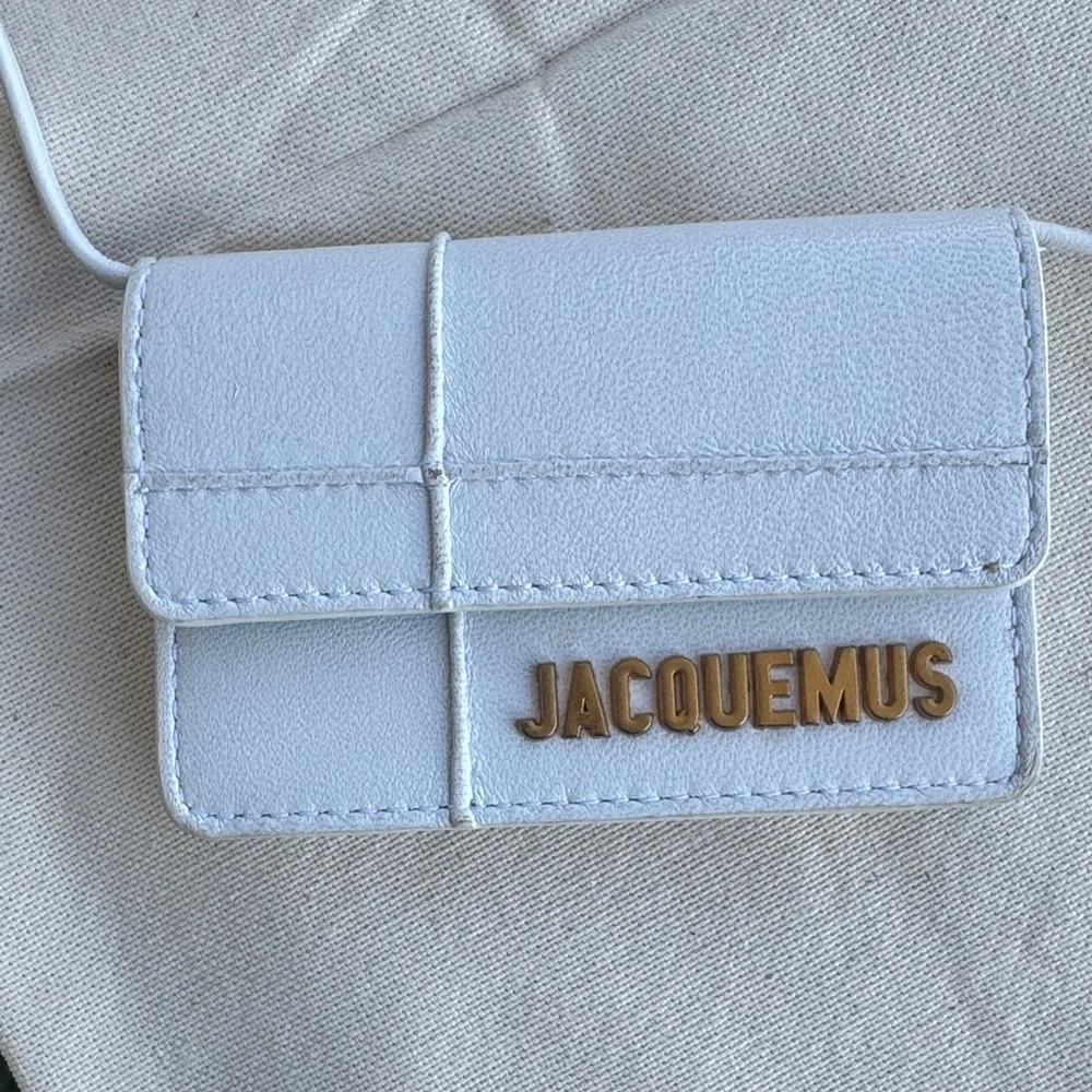 Jacquemus white leather cardholder crossbody with gold logo - Picture 4 of 6